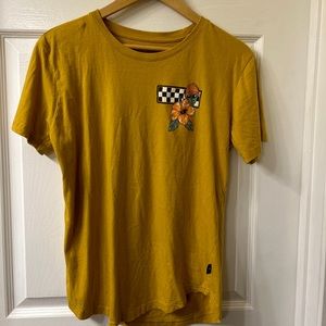 Dikotomy DK Tee Shirt Women’s Medium Aliens, Hibiscus, checkerboard Short Sleeve